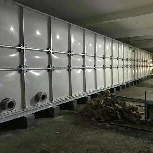 <strong><font color='3C14FF'>玻璃钢储水罐水箱</font></strong>