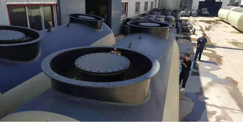 <strong><font color='0F0FFF'>加油站双层罐的施工要求</font></strong>