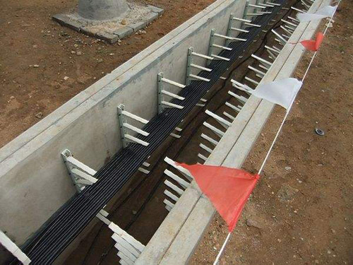 <strong><font color='5112FF'>玻璃钢电缆沟支架的应用(图文)</font></strong>