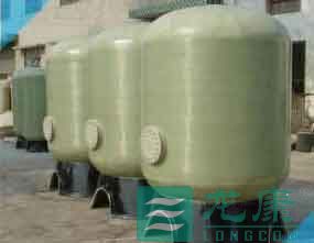 <strong><font color='1605FF'>石英砂炭预处理玻璃钢过滤器</font></strong>